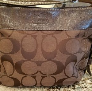 Coach large hobo Zoe signature